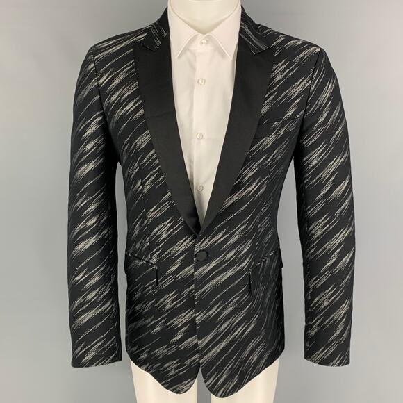 JUST CAVALLI Size 38 Black Grey Jacquard Wool Blend Peak Lapel Sport Coat - Picture 1 of 8